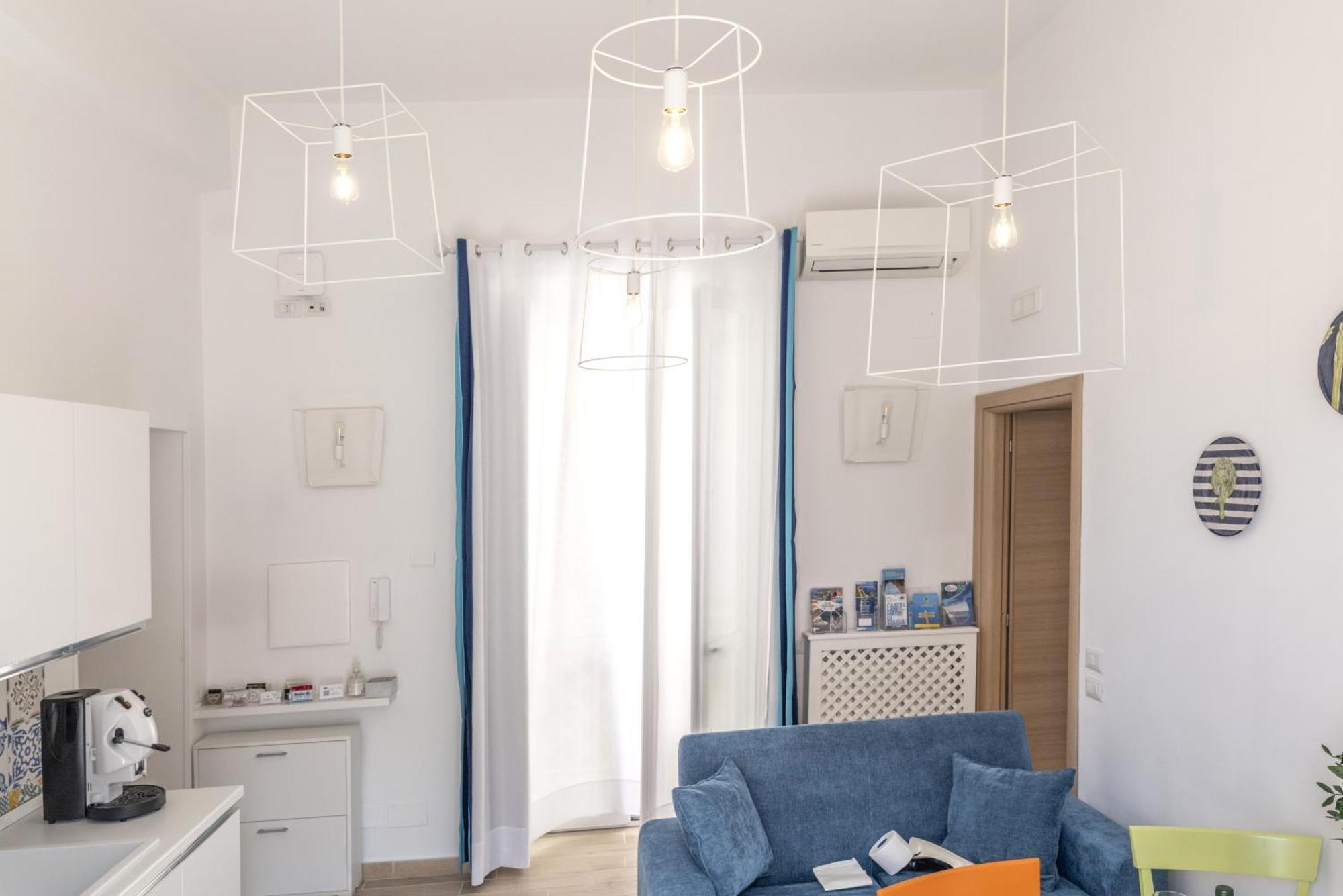Mya Home Luxury Apartments Кастеламаре ди Стабия Екстериор снимка